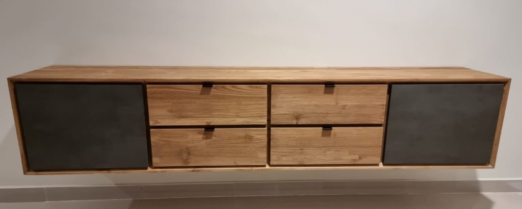 Hanging Tv Board